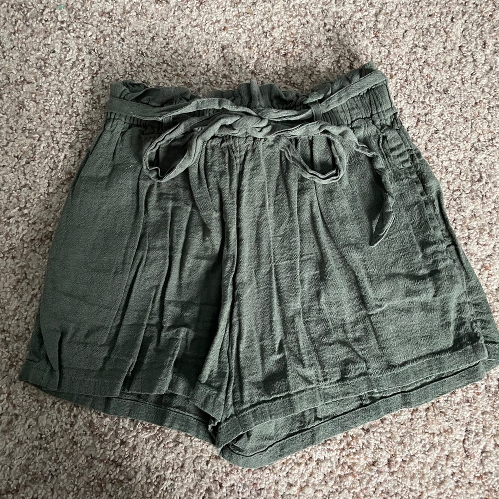 Hollister Flowy Shorts
